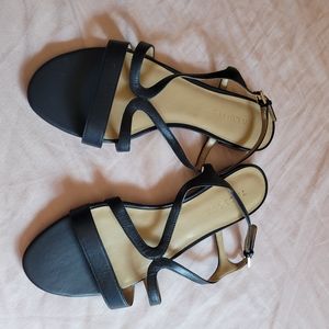 Strappy flats